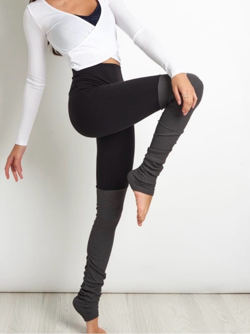 ALO Yoga Black and Charcoal Two-Tone Leggings